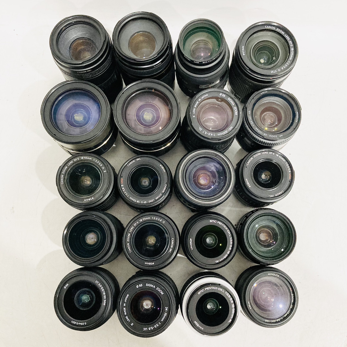 【R1864】掘り出し物 カメラ用レンズ 大量 まとめ売り 広角 標準 望遠 単焦点 Canon Nikon Pentax Sigma Minolta EF-S 18-55mm拍卖