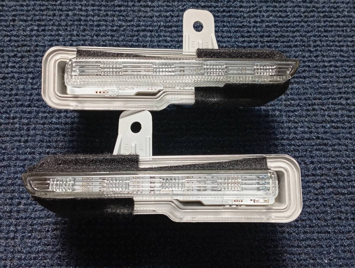 新車外し!ダイハツ純正 タントカスタム LA650S LEDイルミネーションランプ デイライト 左右セット R/L TOKAIDENSO 22604(NH倉庫:管理085)拍卖