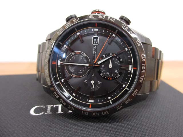 美品 シチズン CITIZEN アテッサ 電波ソーラー AT8185-62E ブラックチタン H800-T025871 腕時計 拍卖