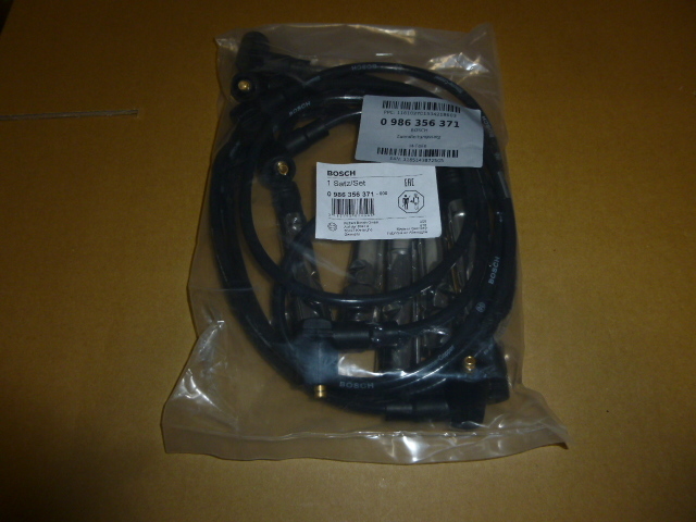 ヴァナゴンT4/ユーロバンT4 2.5用プラグコードセット(イグニッションケーブルセット)新品BOSCH製ドイツ製造品拍卖