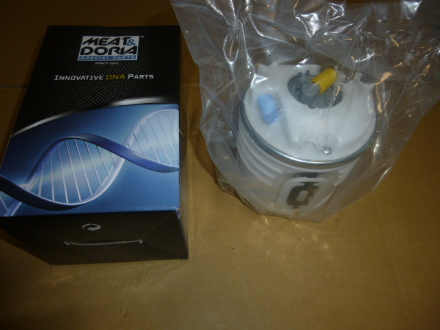 ヴァナゴンT4/ユーロバンT4/GOLF3 2.0/2.0GTI/シャランVR6用フューエルポンプ/燃料ポンプ新品拍卖