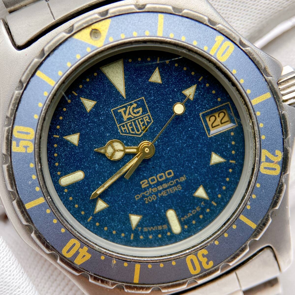 【稼働】タグホイヤー TAGHEUER 2000シリーズ メンズ 腕時計 クオーツ QZ シルバー ネイビー字 シャンパン 3針 デイト 972.613 動作 ③拍卖