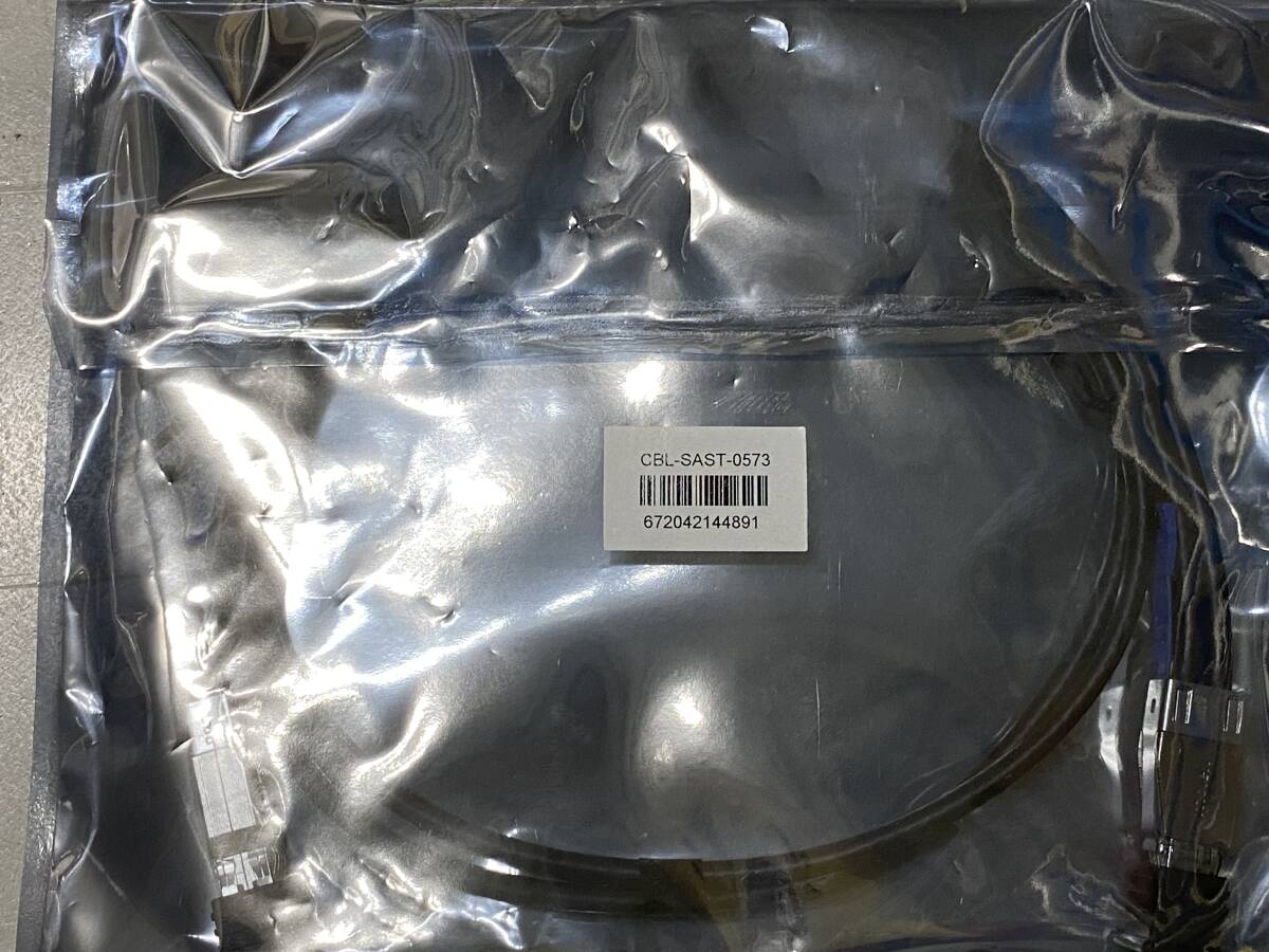 SUPERMICRO CBL-SAST-0573 MiniSAS HD 1mケーブル 2本拍卖