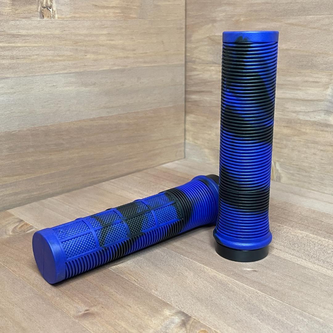 【新品】ロックオングリップ ハーフワッフル カモ柄 ブルー ネジ止め 取付簡単!拍卖