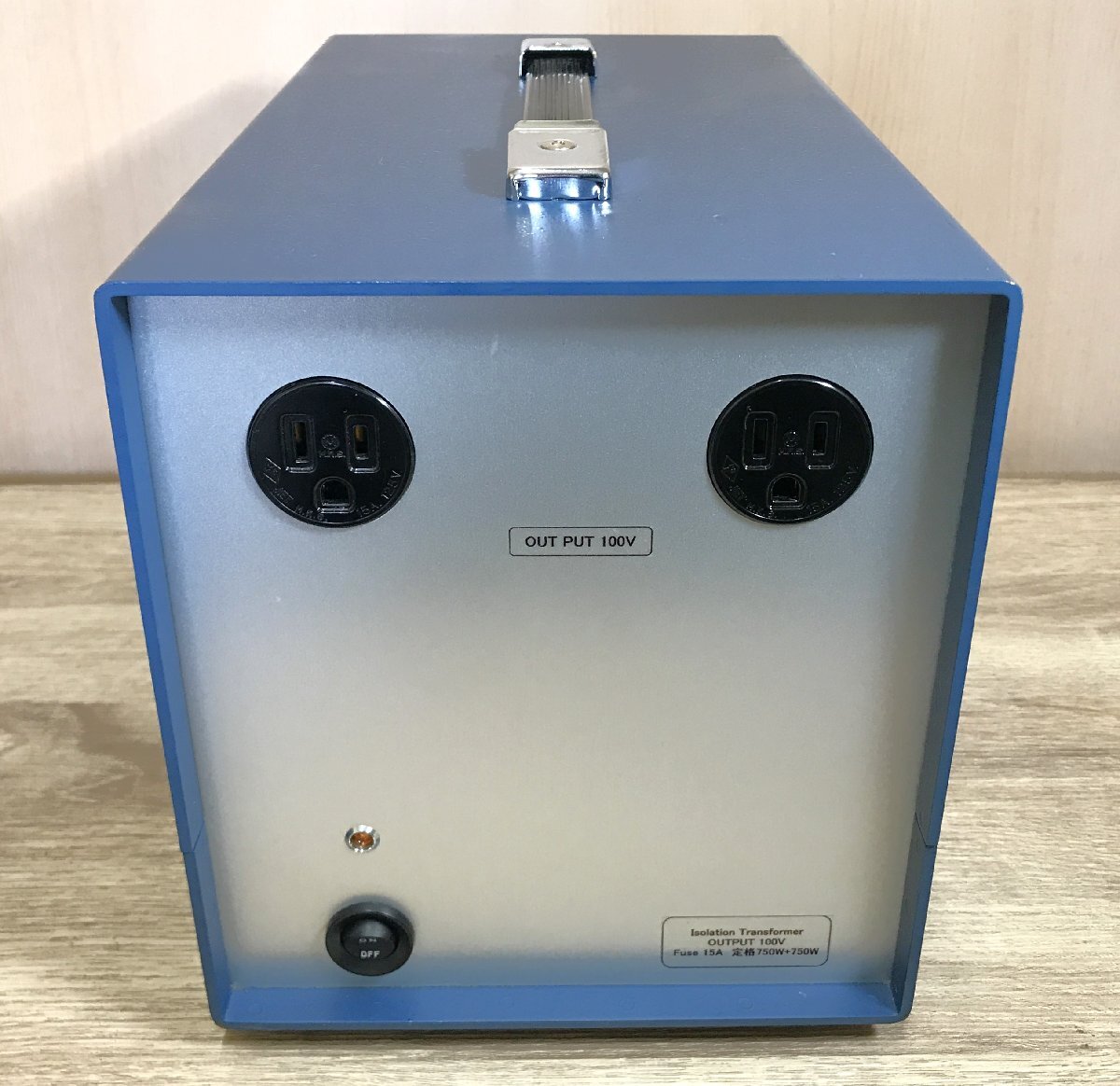 【ジャンク】LEAD Isolation Transformaer OUTPUT 100V Fuse 15A 定格750W+750W トランスフォーマー 変圧器 電源トランス 通電確認済み拍卖