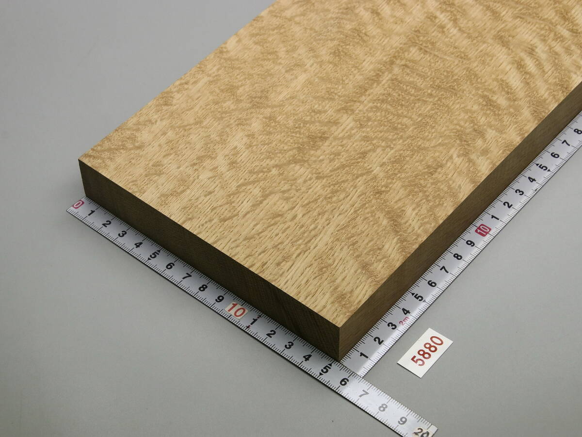 5880・ナラ虎縞縮杢目材の板・402㎜×151㎜×26㎜=1枚拍卖