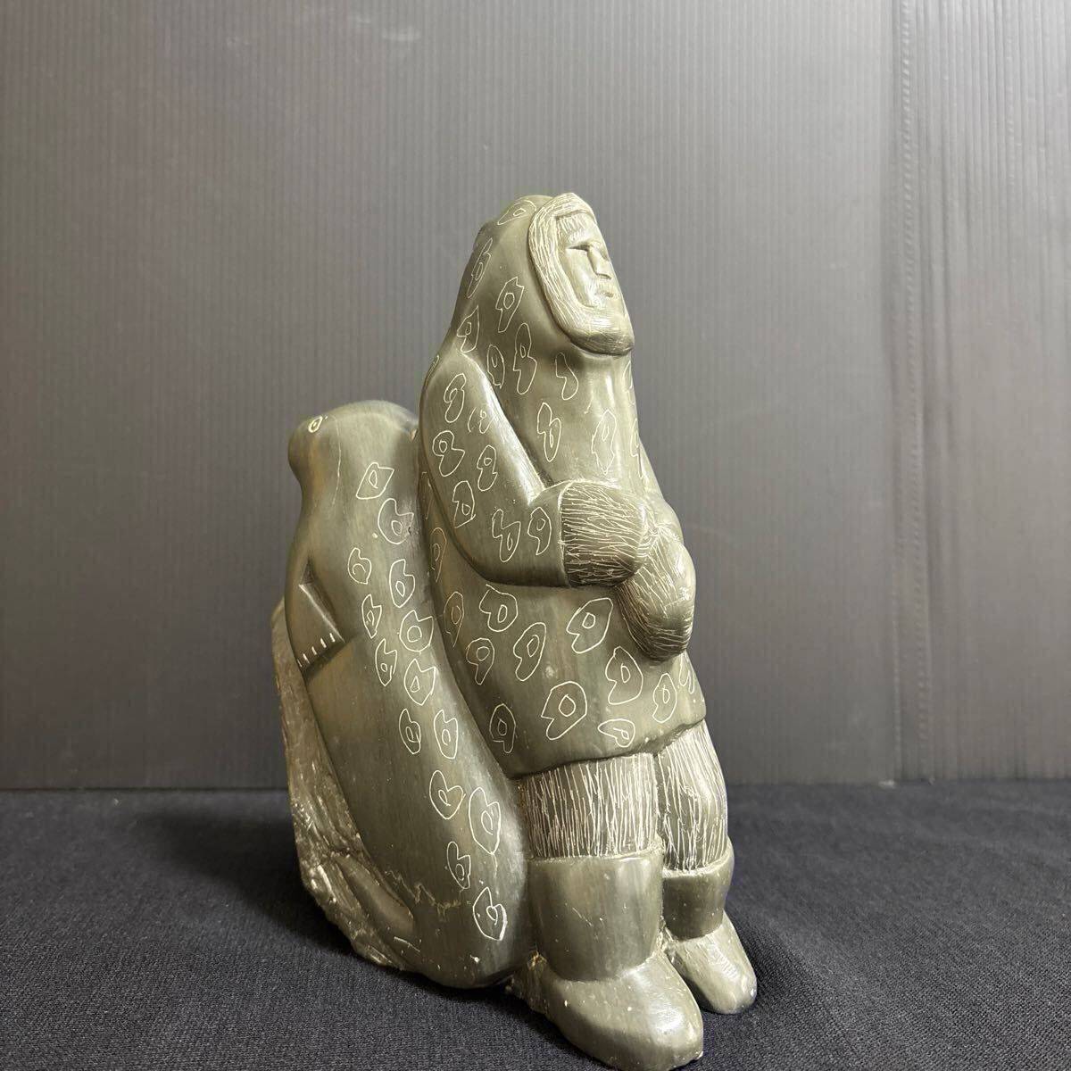 エスキモーアート イヌイット 石彫刻 石像 置物 インテリア オブジェ カナダ カービング 彫刻 一点物拍卖