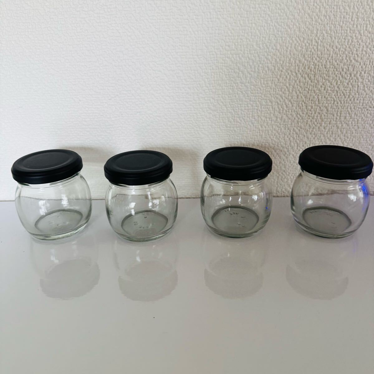 黒い蓋付きガラス瓶 4個セット プリンカップ カップ ケース拍卖