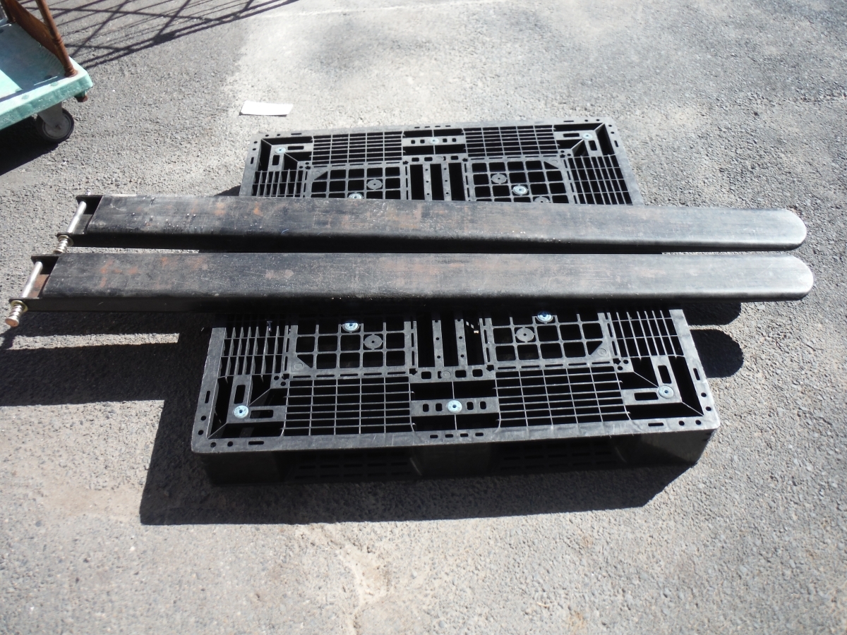 ○BEg メーカー不明 フォークリフト用サヤフォーク 3用 中古 鳥取県 引取歓迎拍卖