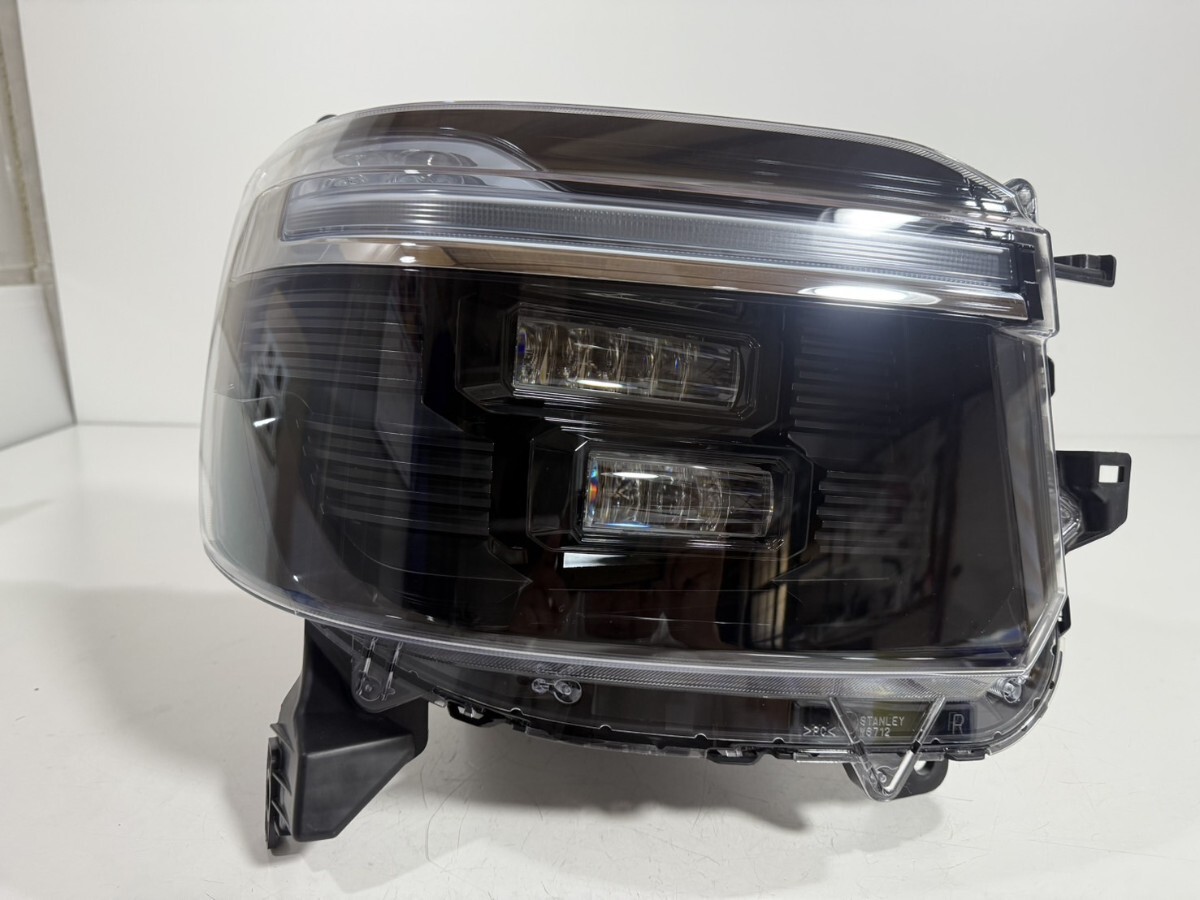ホンダ純正 JF5/JF6 N-BOX カスタム LED ヘッドライト 右側 STANLEY W6712 刻印J 棚番L-1493拍卖