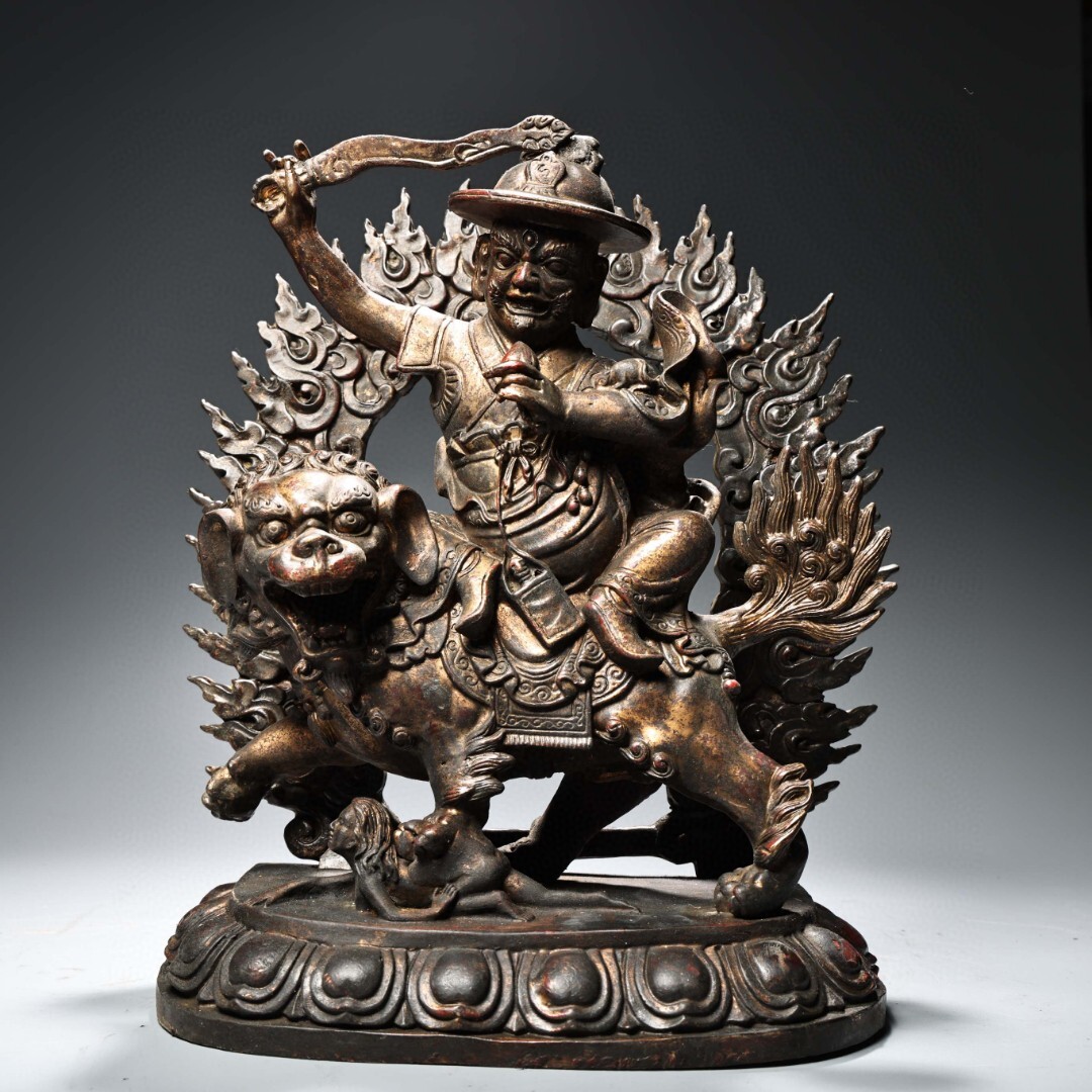 唐物 清 純銅 全銅 高浮彫 鏨刻泥金 藏傳單堅護法 仏像 奉納されていた 供養品 銅製 古美術品 時代物 中国古玩 骨董品 D67拍卖