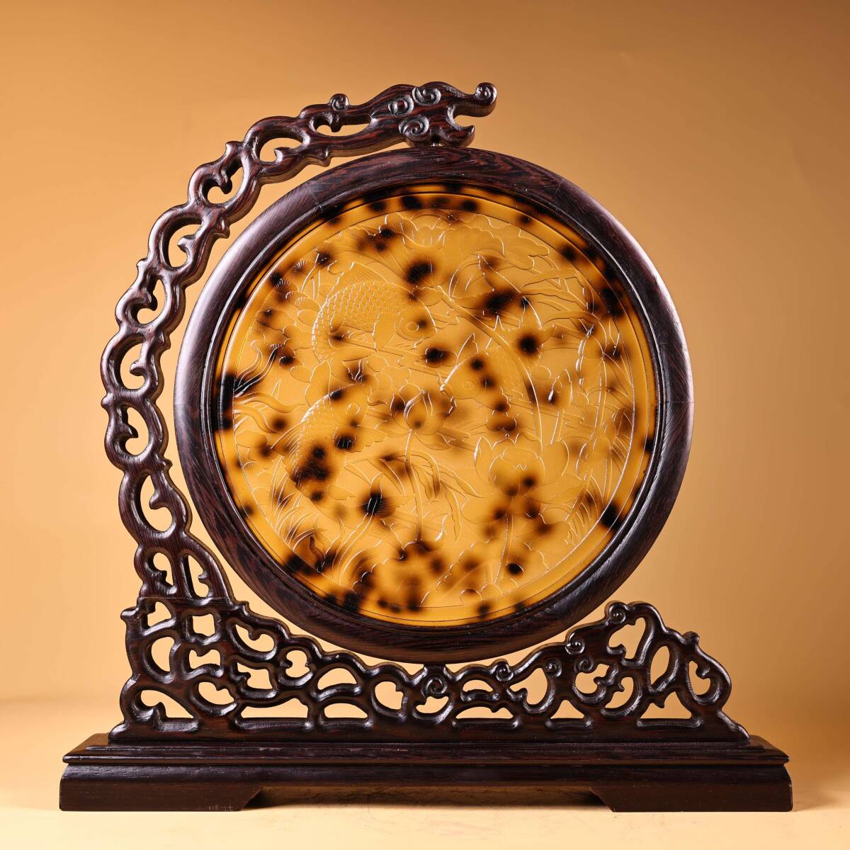 唐物 清 高浮彫 彫刻 玳瑁屏風 極細工 古美術品 時代物 中国古玩 骨董品 D67拍卖