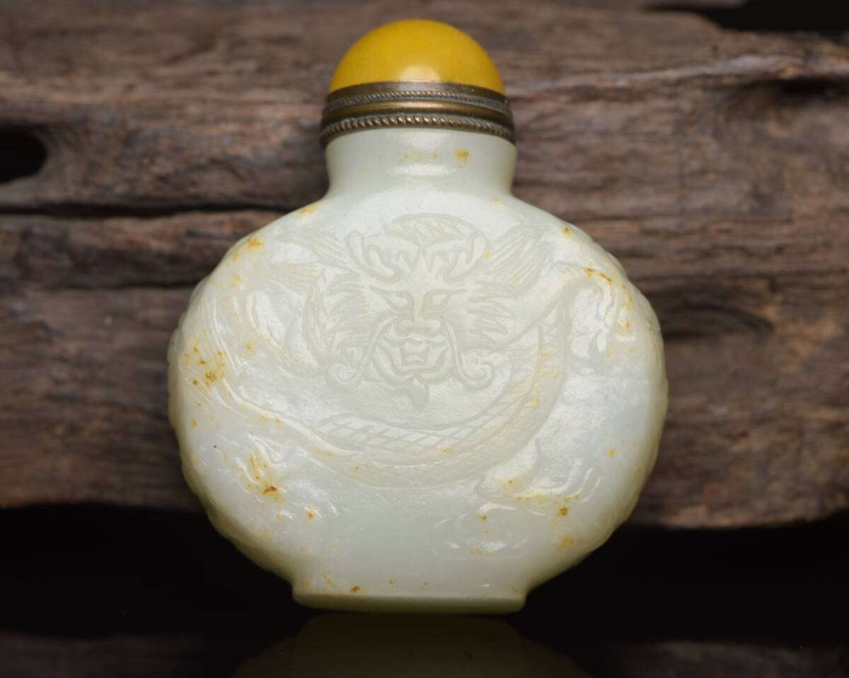 唐物 清 玉彫 和田玉 鼻煙壺 玉質温潤細膩 沁色自然 包漿一流 置物 極細工 時代物 中国古玩 骨董品 D67拍卖