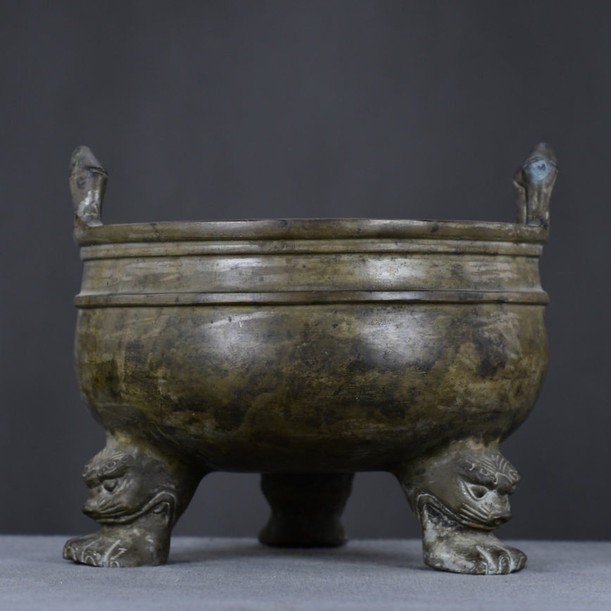 唐物 大明 宣德年製 三獅子脚炉 銅製品 銅器 古美術品 時代物 中国古玩 骨董品 D67拍卖