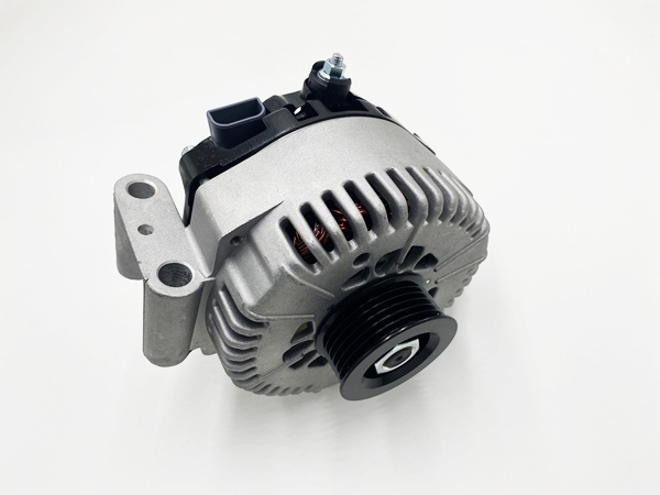 オルタネーター 1997-2004 エクスプローラー V6 4.0L 発電機 130A ジェネレーター ダイナモ 新品 コア返却不要 即納品拍卖