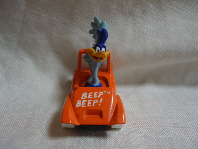 値下 US 1988年製 ルーニーチューンズ ロードランナー 6センチ ヴィンテージ ダイキャスト ミニカー 飾り物 ERTL MADE IN USA拍卖