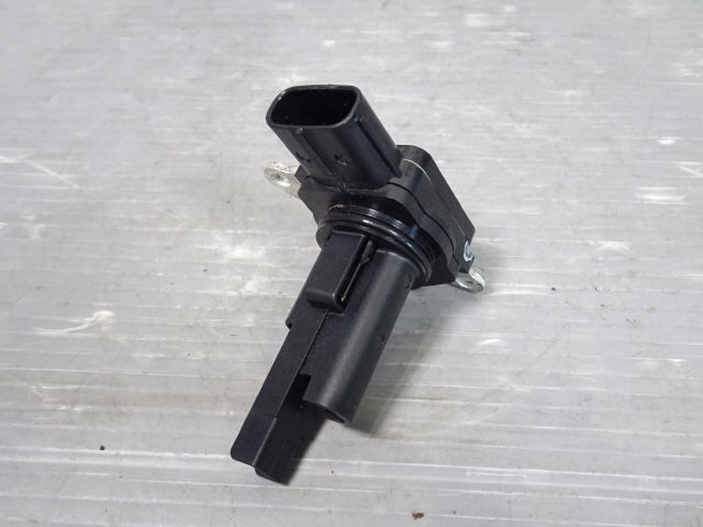 アクア DAA-NHP10 エアフロメーター 22204-28010 前期 G 平成25年 1kurudepa拍卖