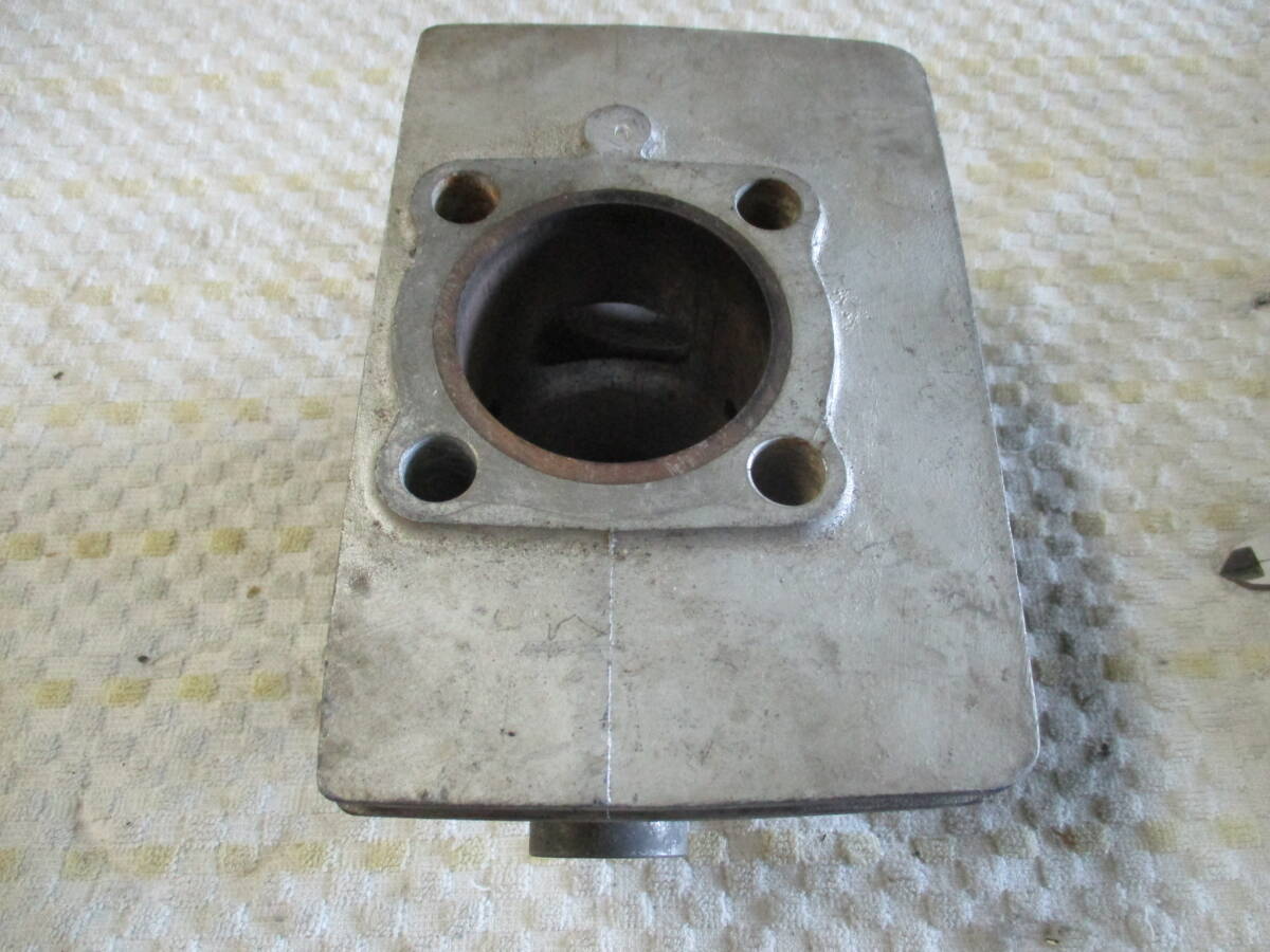 KAWASAKI 純正 KH400 オーバーホールベース 右側 シリンダー (KH250/SS250/SS400/250SS/400SS/S1/S2/S3/当時物拍卖