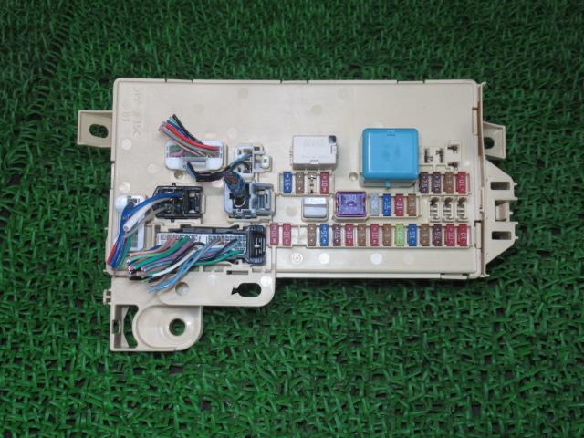 ミライース DBA-LA310S ヒューズボックス 82600-B2410 116RA-000019 /50260拍卖
