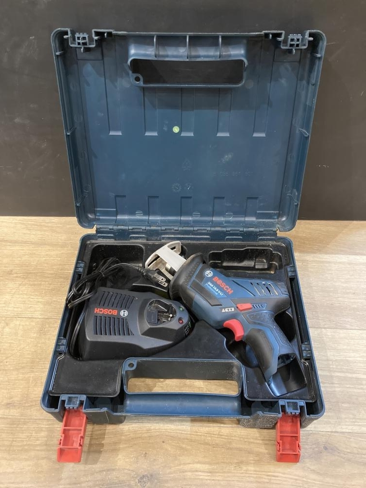 018★ジャンク品★BOSCH ボッシュ コードレスセーバーソー GSA10.8V-LI 本体+充電器 ※動作未確認拍卖