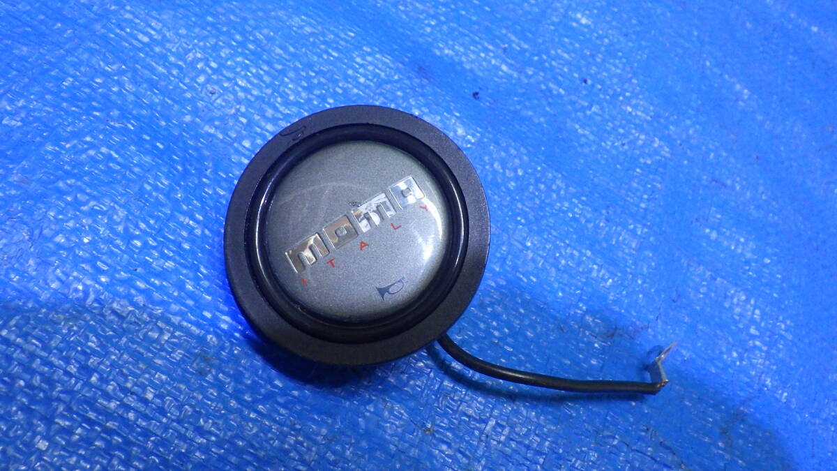 MOMO モモ純正 ホーンボタン クラクション ステアリング ハンドル イタリア 送料400円 管M0708-103拍卖