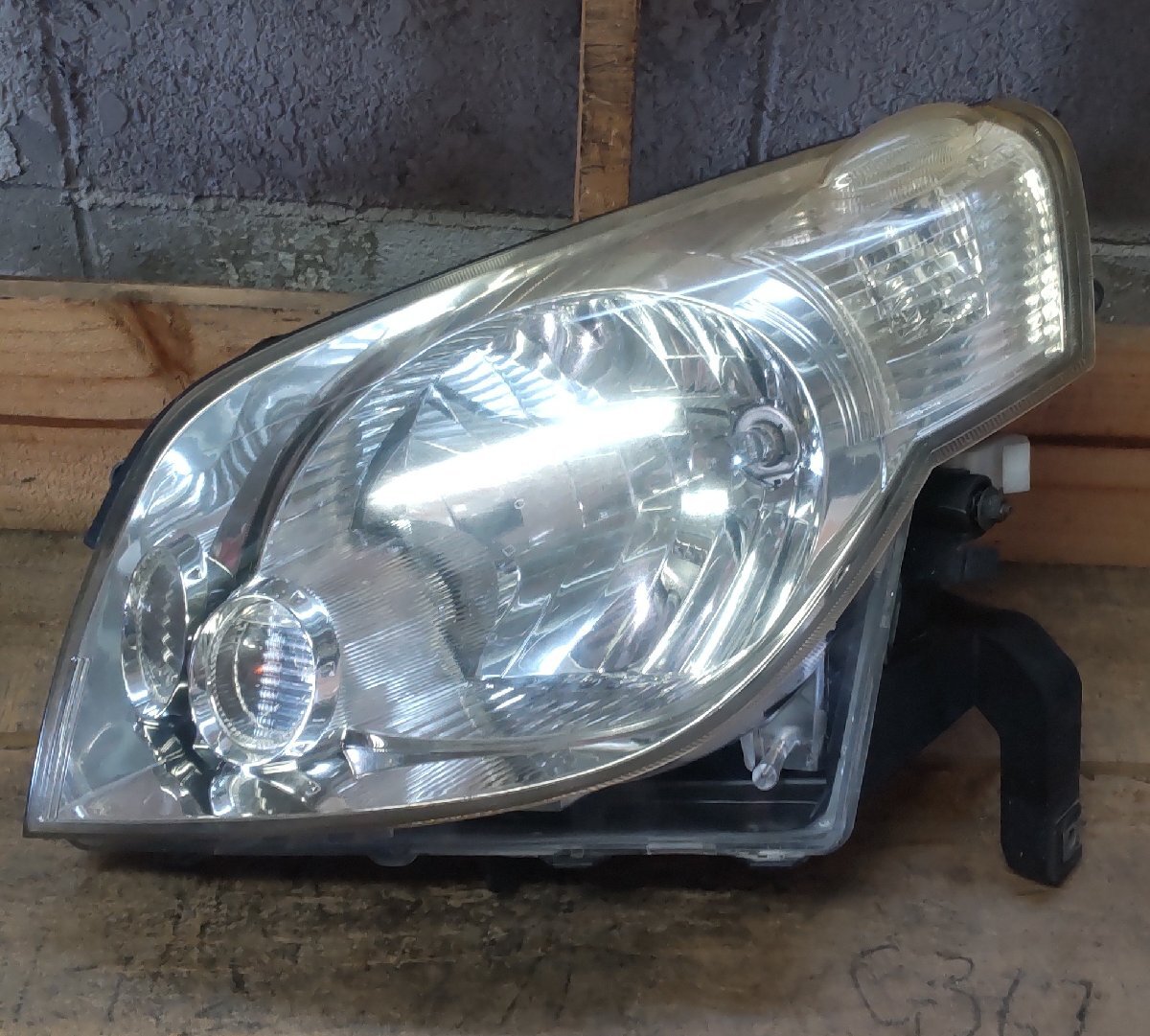 左 ヘッドランプ 日産 ラフェスタ 20S/JOYX B30 H17/4 ICHIKOH 1749 26060-EN025 中古 17000615拍卖