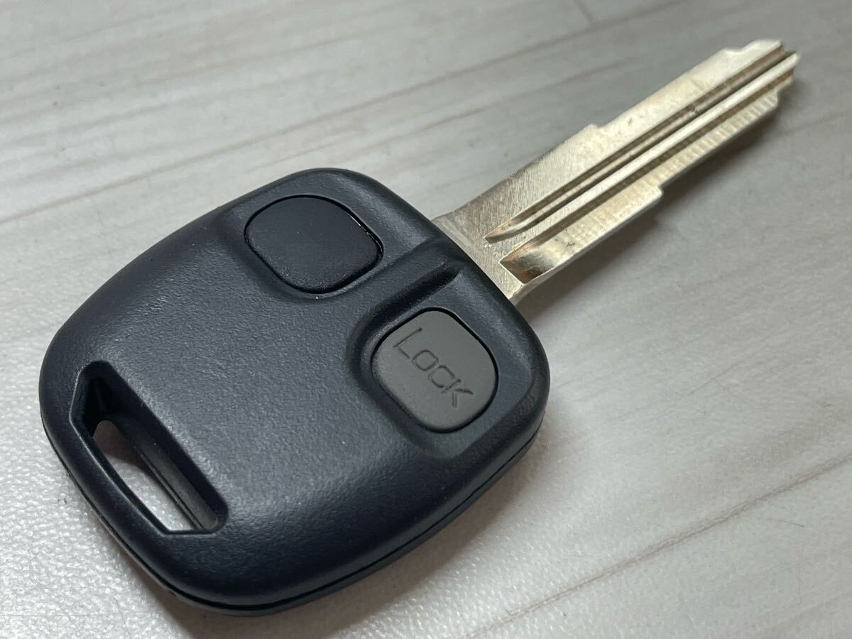 三菱 純正 キーレス 2ボタン ブランクキー 基盤 G8D-530M-A レグナム パジェロミニ デリカスペースギア ギャラン ミラージュ等ボタン潰れ無拍卖