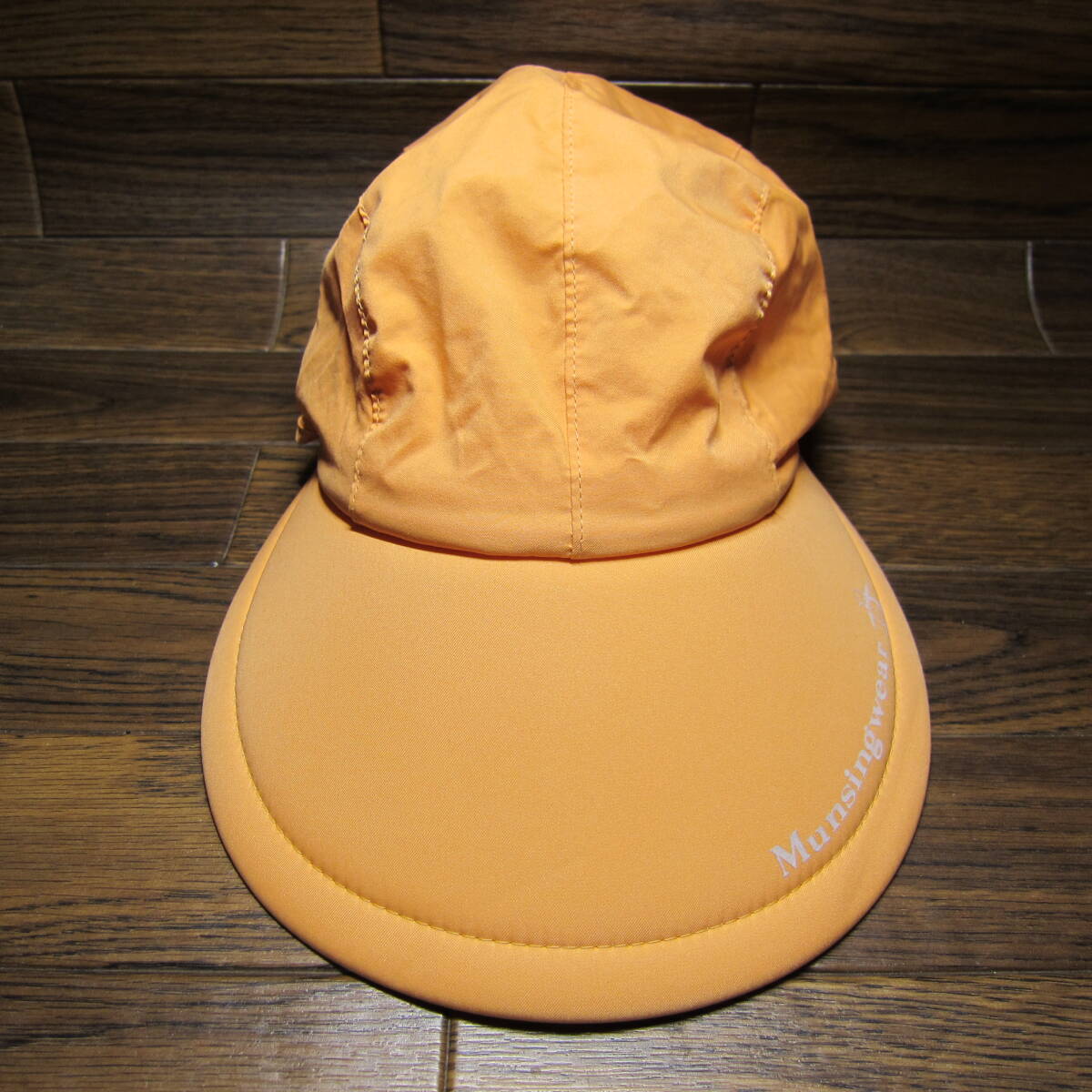 美品 マンシングウェア つば広 キャップ付 サンバイザー オレンジ 55-56cm Munsingwear MADE IN JAPAN 日本製 定形外290円 E2507A拍卖