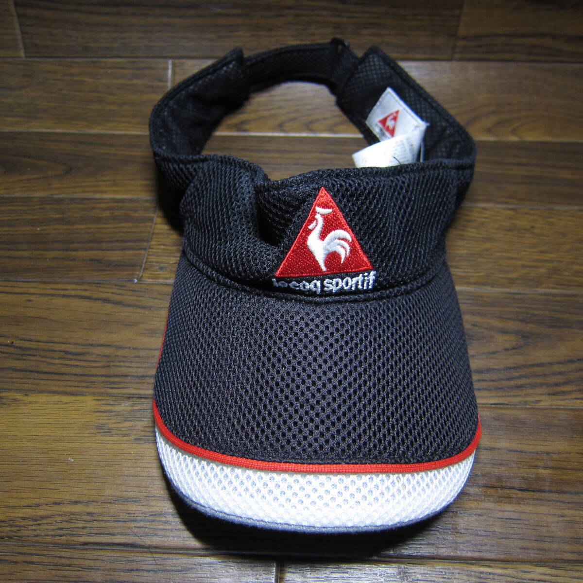 le coq sportif 黒白赤 56-59cm ルコック サンバイザー sun visor ゴルフ用 GOLF 定形外290円 E2507C拍卖