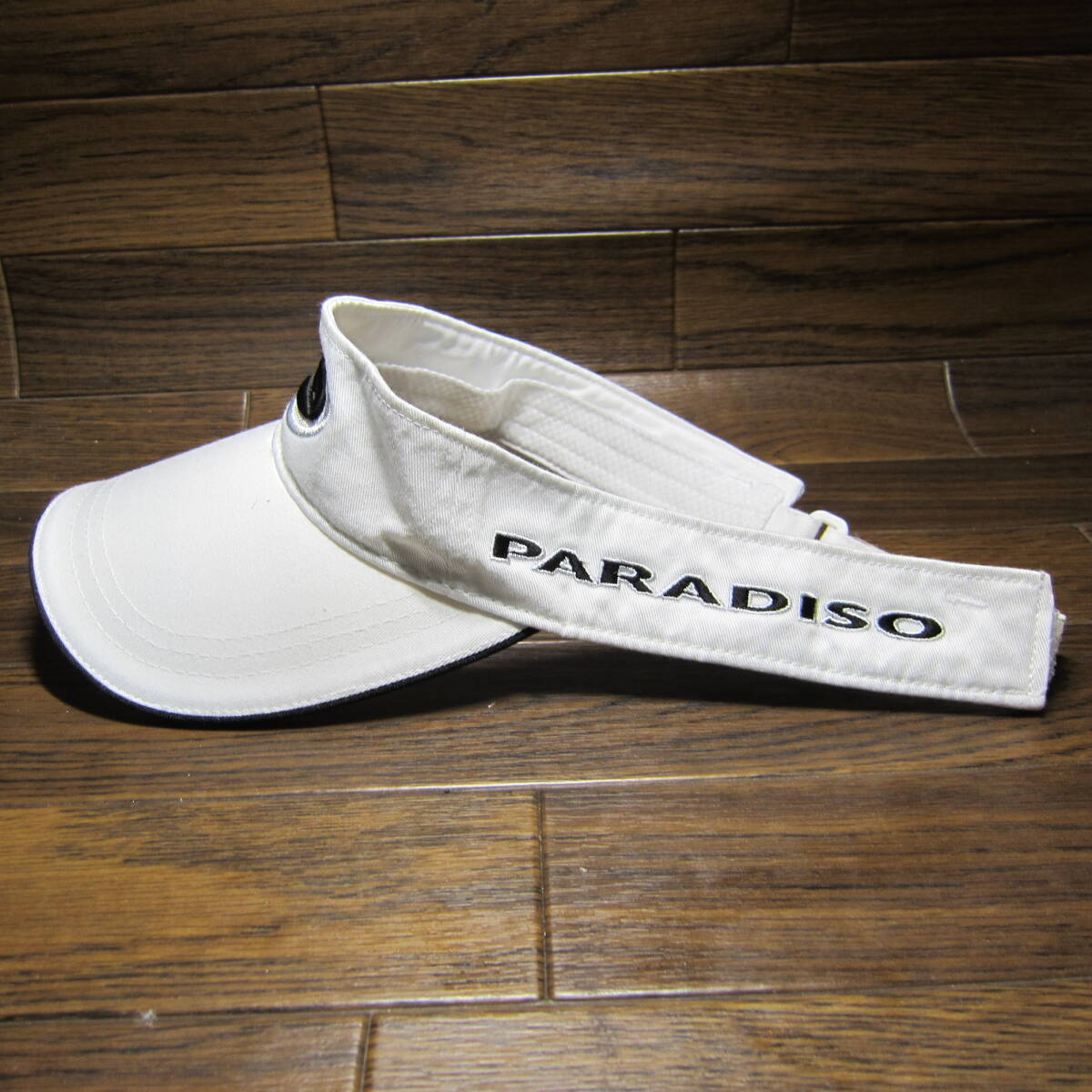 PARADISO パラディーゾ 白黒 56-59cm位 サンバイザー sun visor ゴルフ用 GOLF 定形外290円 E2507C拍卖