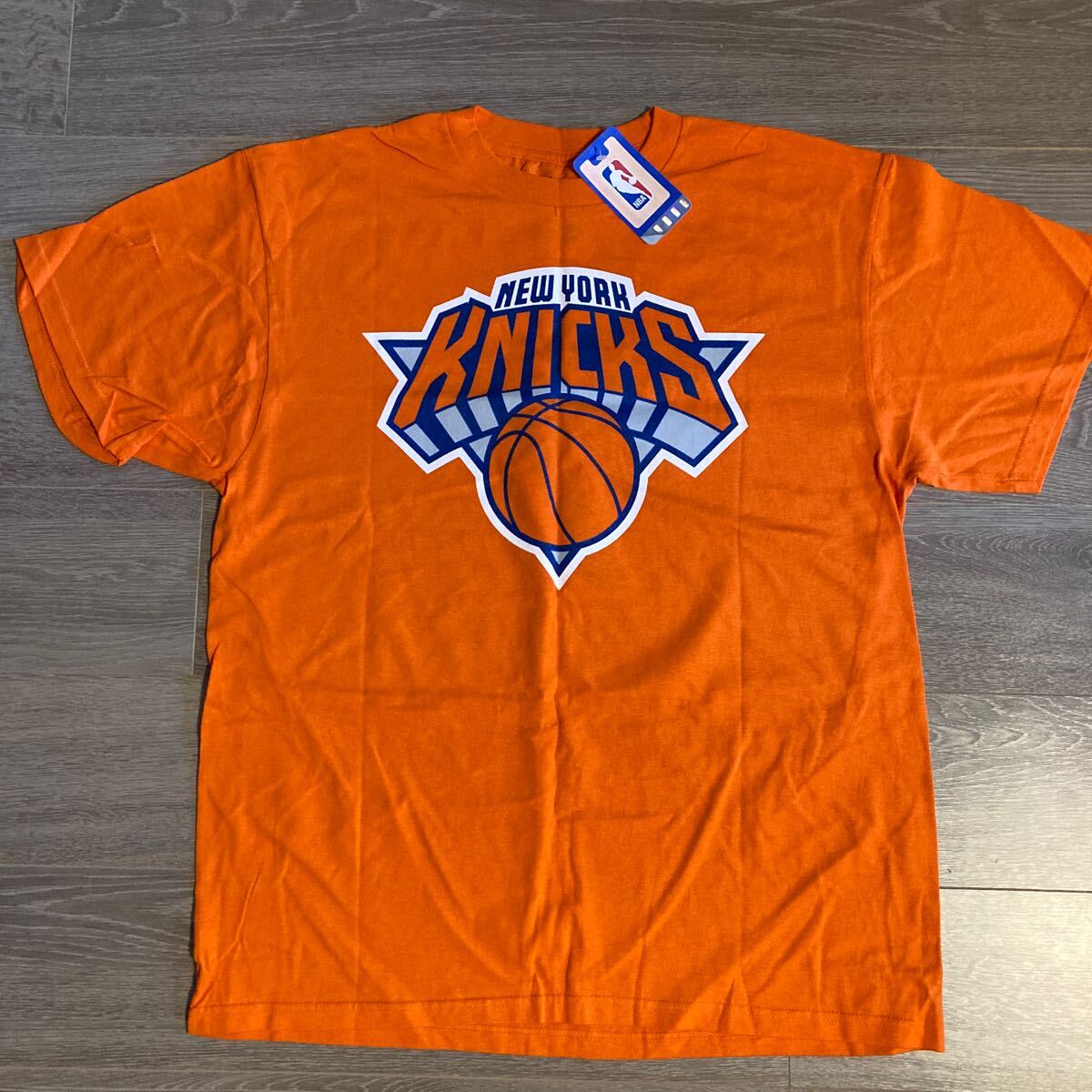 新品未使用カーメロ・アンソニーCarmelo Anthony ニューヨーク・ニックスNew York KnicksマジェスティックMajestic半袖TシャツLオレンジNBA拍卖
