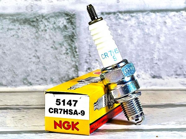 NGK CR7HSA-9 (5147) 新品 送料込 ホンダ ジョルノ/スポルト ('11.1~) AF70 適合拍卖