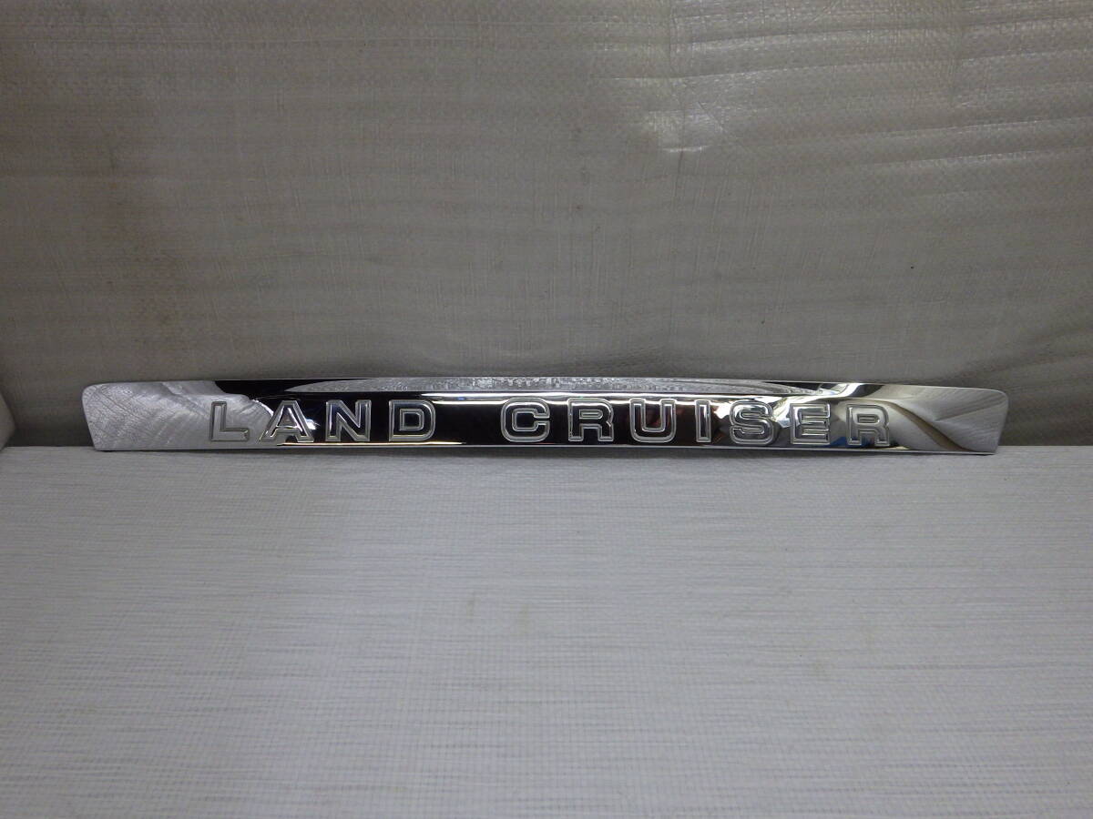 200系 後期 ランドクルーザー ランクル純正メッキ ガーニッシュ リアゲート モール リヤ 76801-60120 76801-60160拍卖