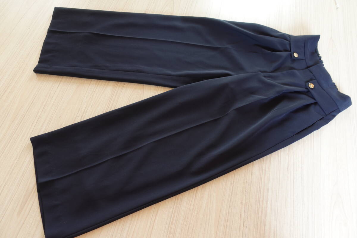 送料込★美品M【YECCA VECCA】定価11990円上質ポケットデザインワイドパンツ★紺ネイビーシンプル上品通勤通学旅行デートイェッカヴェッカ拍卖