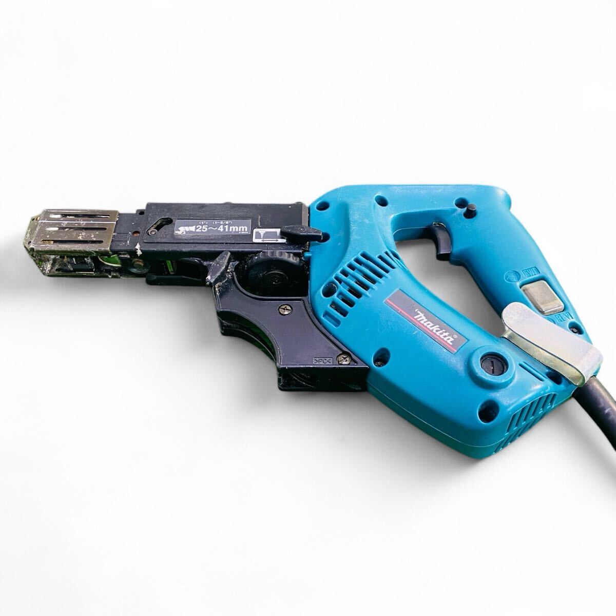 ★☆マキタ makita オートパックスクリュードライバー 6833 電動工具 電気工具 工具 動作確認済み L☆★拍卖