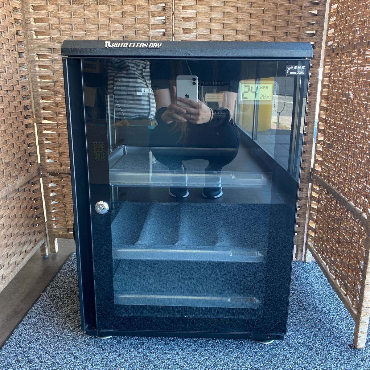 【中古保管品】美品 東洋リビング オートクリーンドライ 防湿庫 防湿保管庫 カメラ レンズ ED-80CATP(B) デジタル温度計拍卖