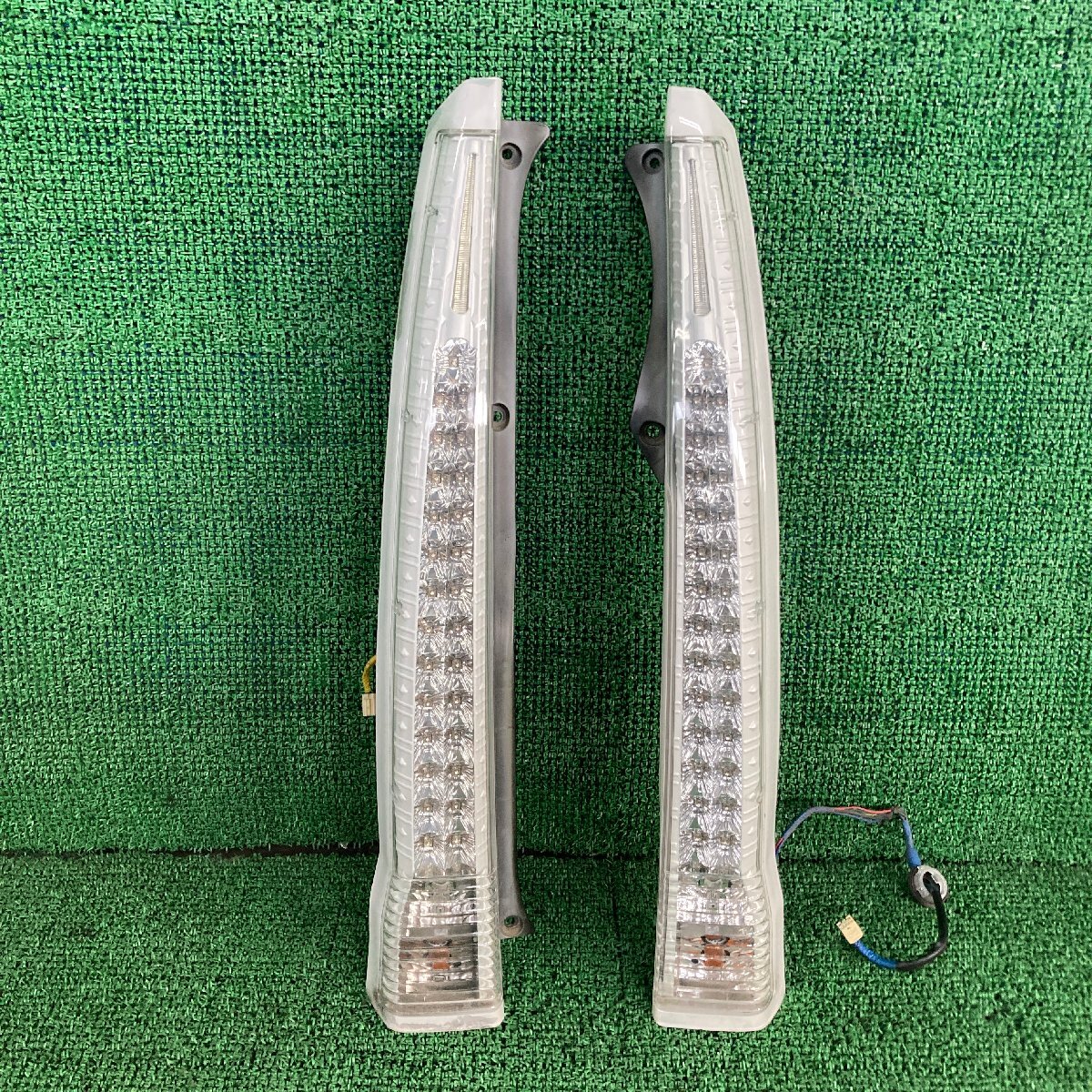 ♪♪ムーブカスタム XCエディション L175S 左右 テールランプ テールライト LH GROUP 60-1316 LED 社外(W2972)♪♪拍卖