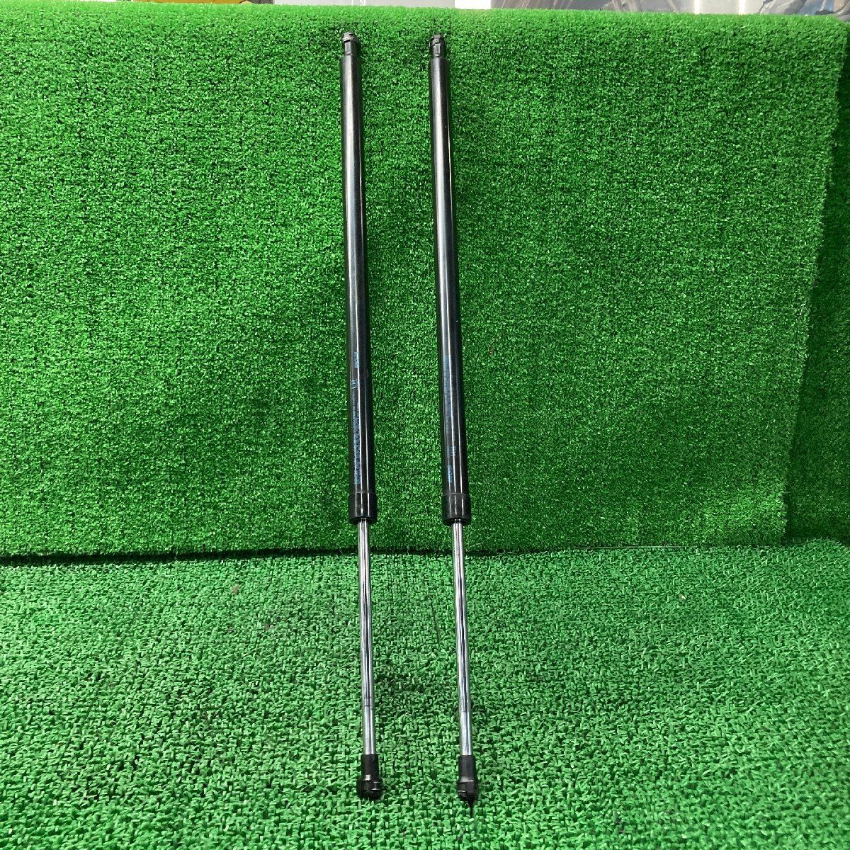 ♪♪エブリィ DA17V PCリミテッド リアゲート ダンパー バックドア ショック SHOWA (W4590)♪♪拍卖