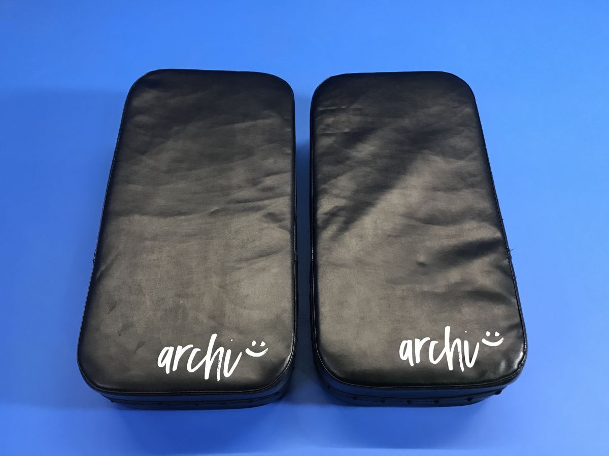 【 archi 】ミット キックミット 格闘技 打撃練習 スポーツ 100拍卖