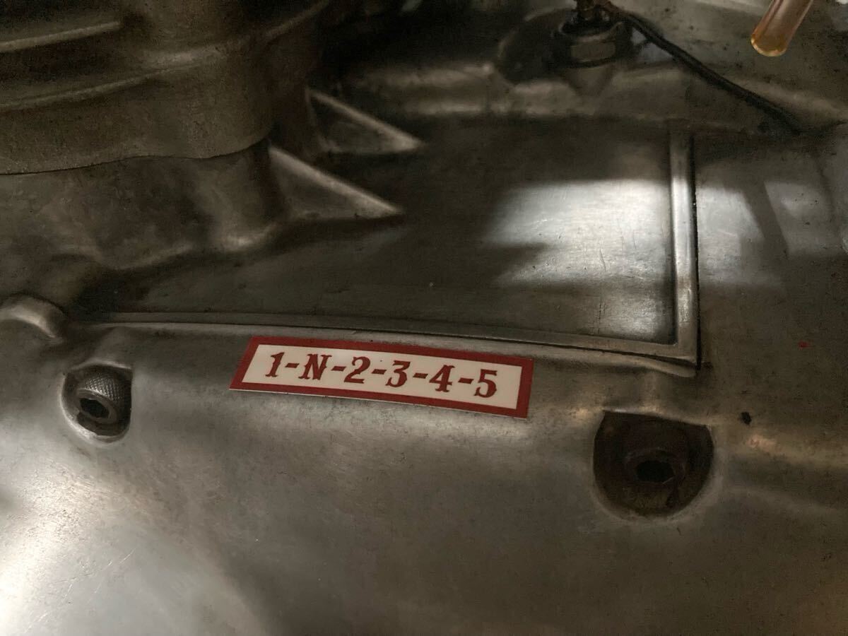 送料無料 シフトパターンステッカー 赤 5速 車検 ハーレー チョッパー SR XS W1 エボ 883 WL トライアンフ T140 T120 T100 大型拍卖