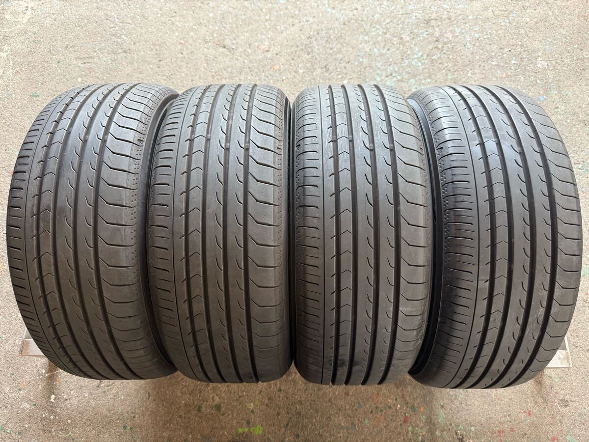 極上バリ山 ヨコハマ ブルーアースRV03 215/50R17 2023年 4本 D723D レヴォーグ エクシーガ WRX プリウス ウィッシュ 日本製 高級 拍卖