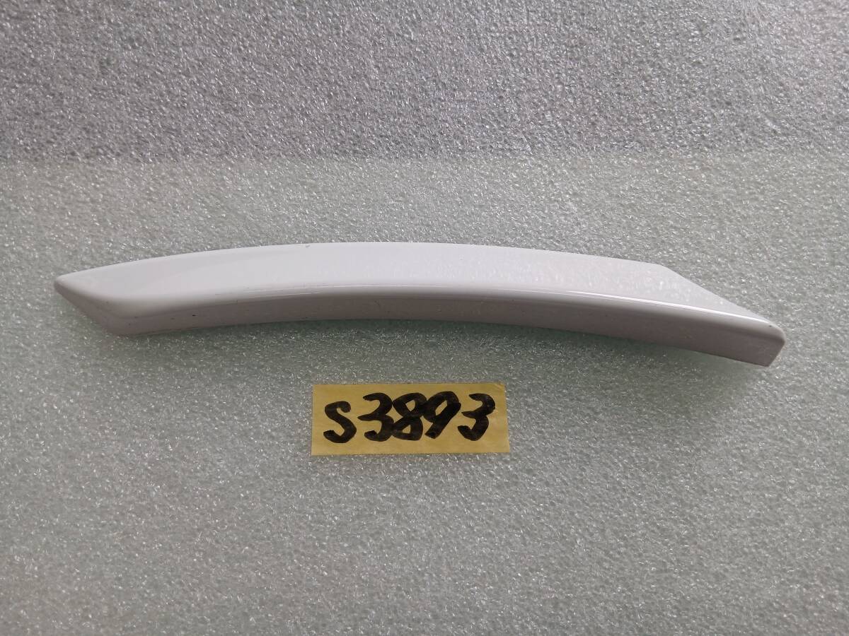 Porsche ポルシェ 991 カレラ 純正 ホイールアーチカバー オーバーフェンダー 右 白系 99150561201 S3893拍卖