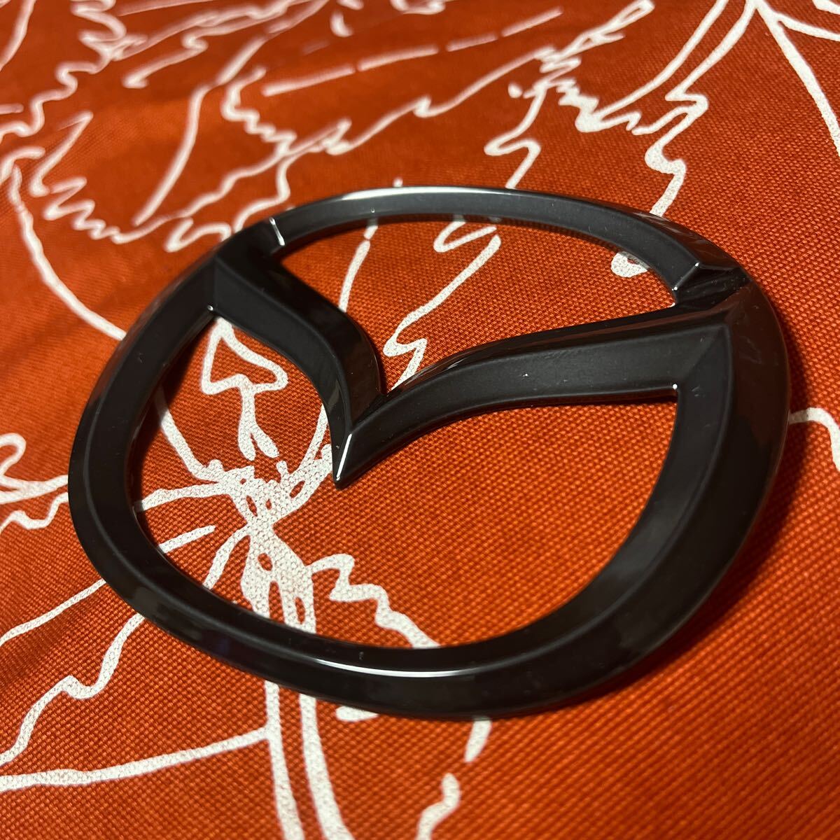 マツダ カスタムエンブレム スモークメッキ 中古加工 拍卖
