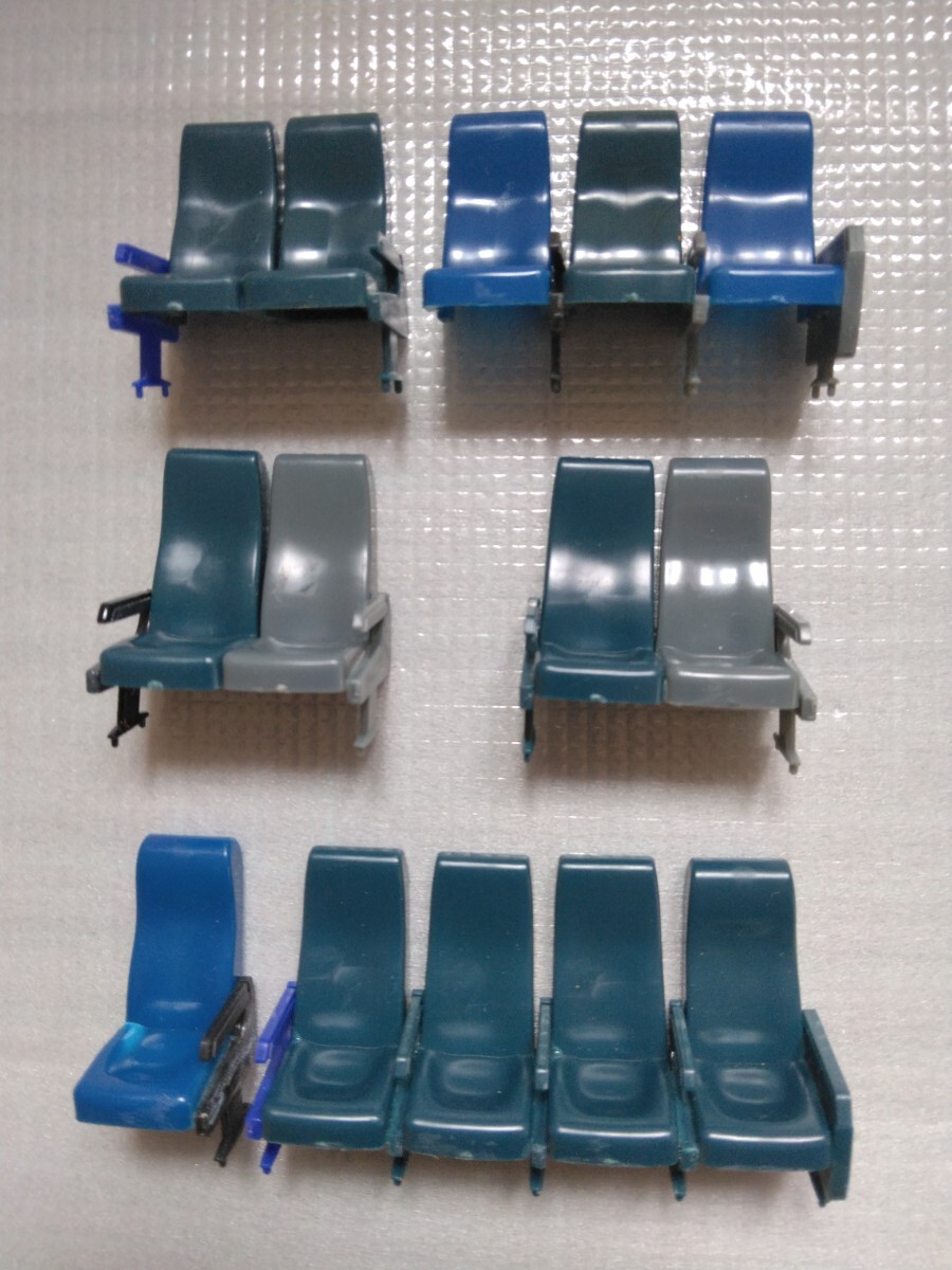 青島 アオシマ 1/32 バスシリーズ プラモデルの残りパーツ 座席いろいろセット(定形外発送、他の発送方法にて、全国発送可能です!)拍卖