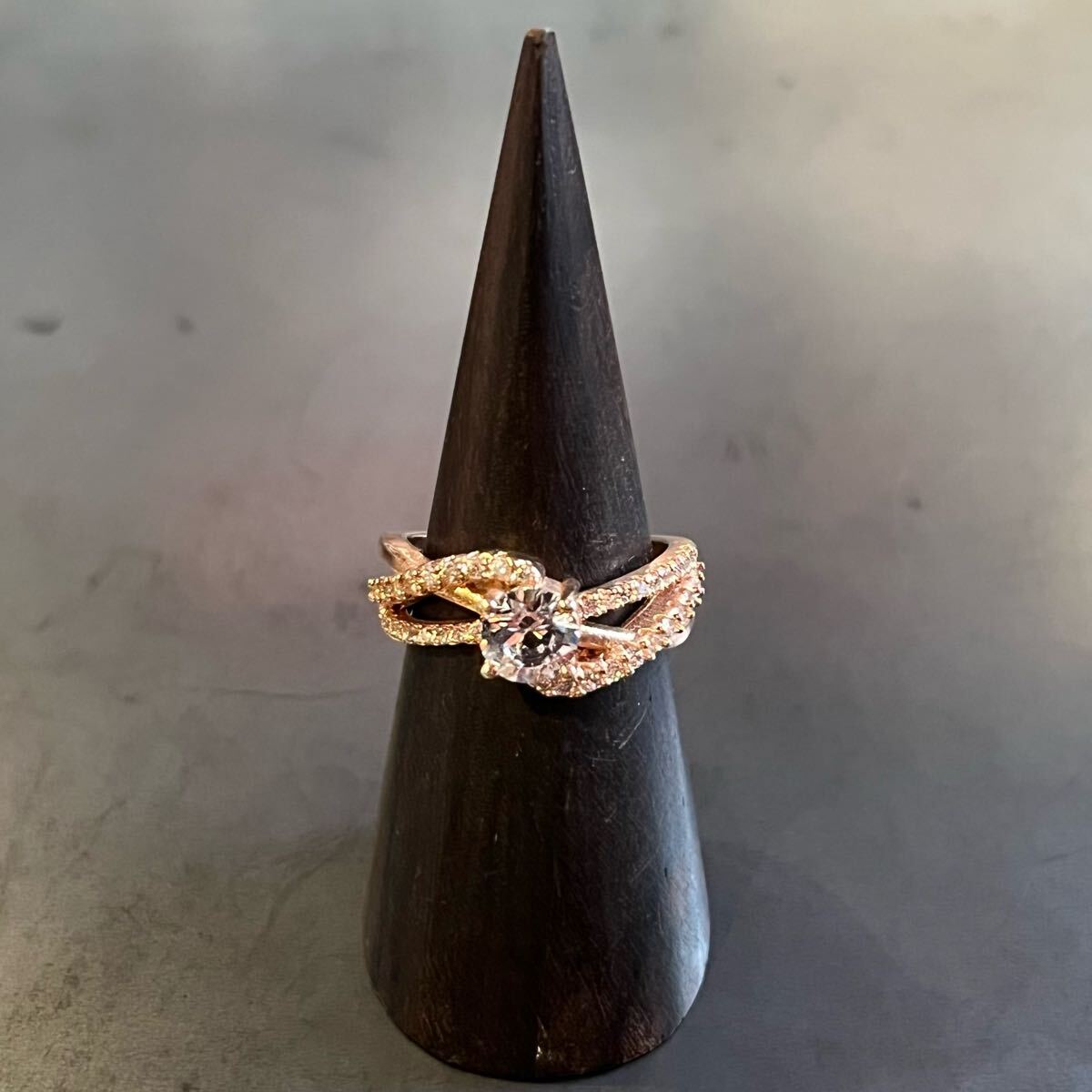 SILVER925 GLITTER STONE TWIST DESIGN RING/シルバー/リング拍卖