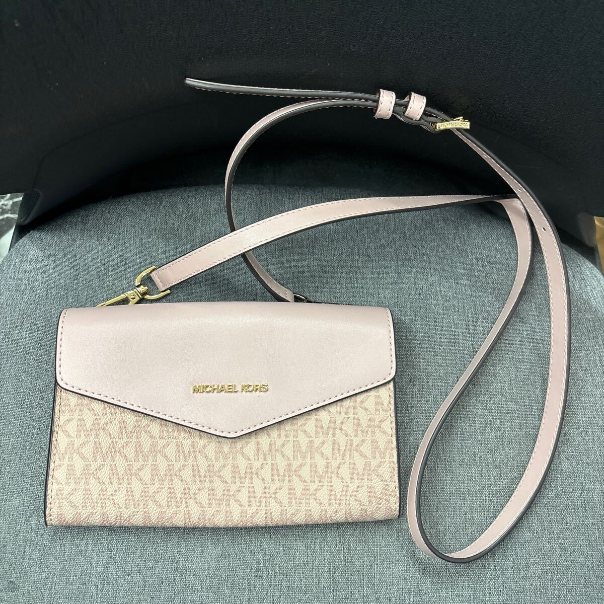 B5354【美品】マイケルコース ショルダーバック拍卖