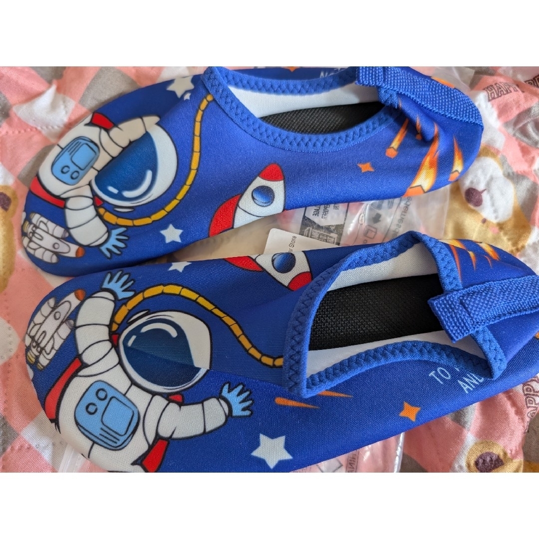 新品 マリンシューズ 21cm 宇宙飛行士 子供 水陸両用 ビーチシューズ拍卖