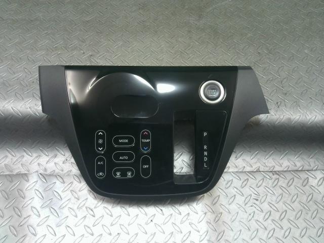 日産(NISSAN)※同梱不可※デイズルークス B21A A/Cスイッチパネル 品番 28526-6A02C 動作OK オートA/C拍卖