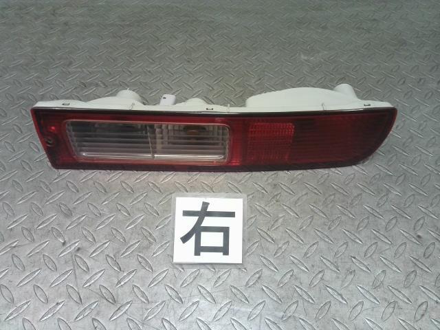 ダイハツ(DAIHATSU)※同梱不可※ハイゼット S331V 右テールランプ 品番 81550-B5020拍卖