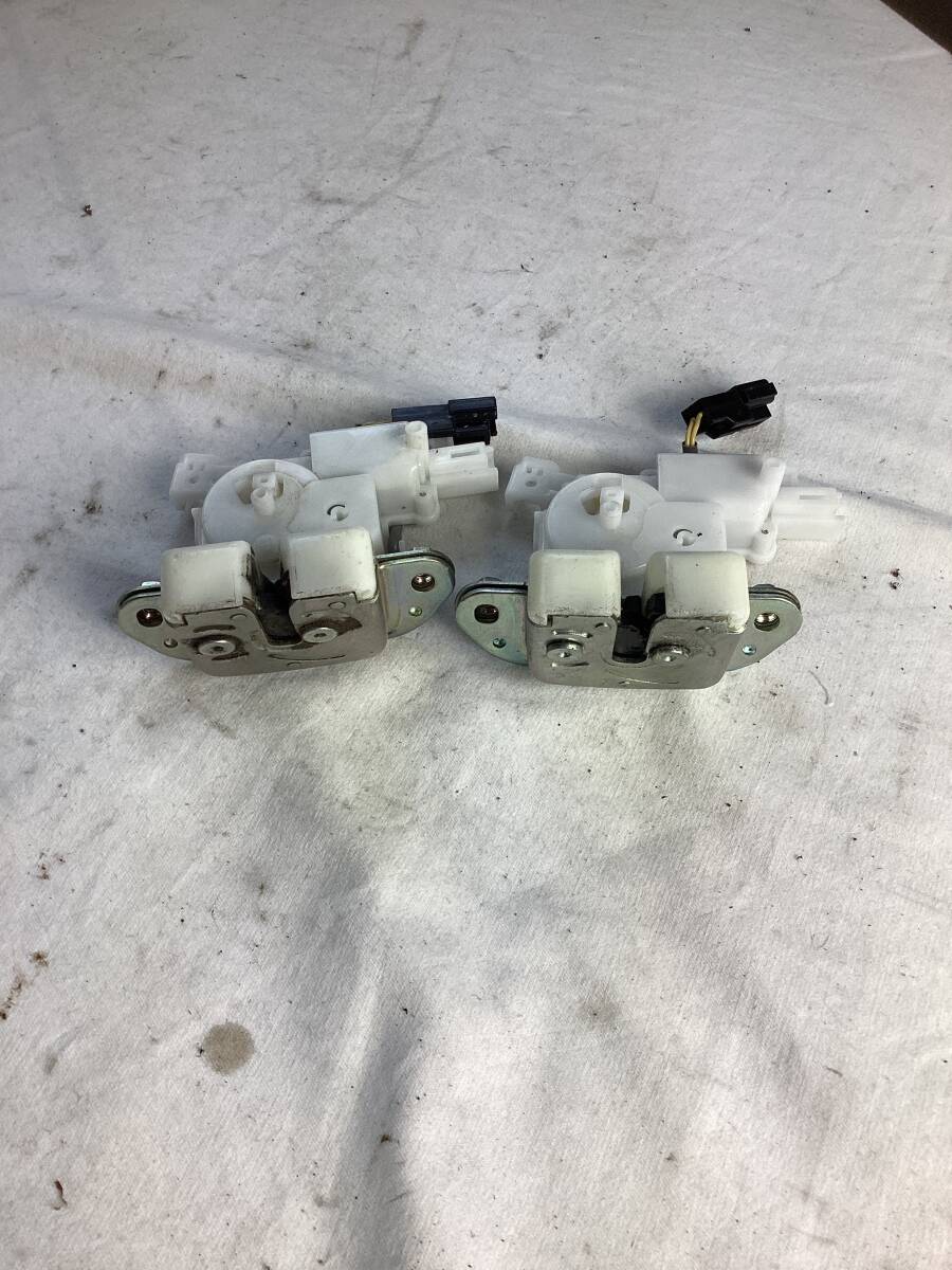 ダイハツ タント ドアキャッチ 2個セット拍卖